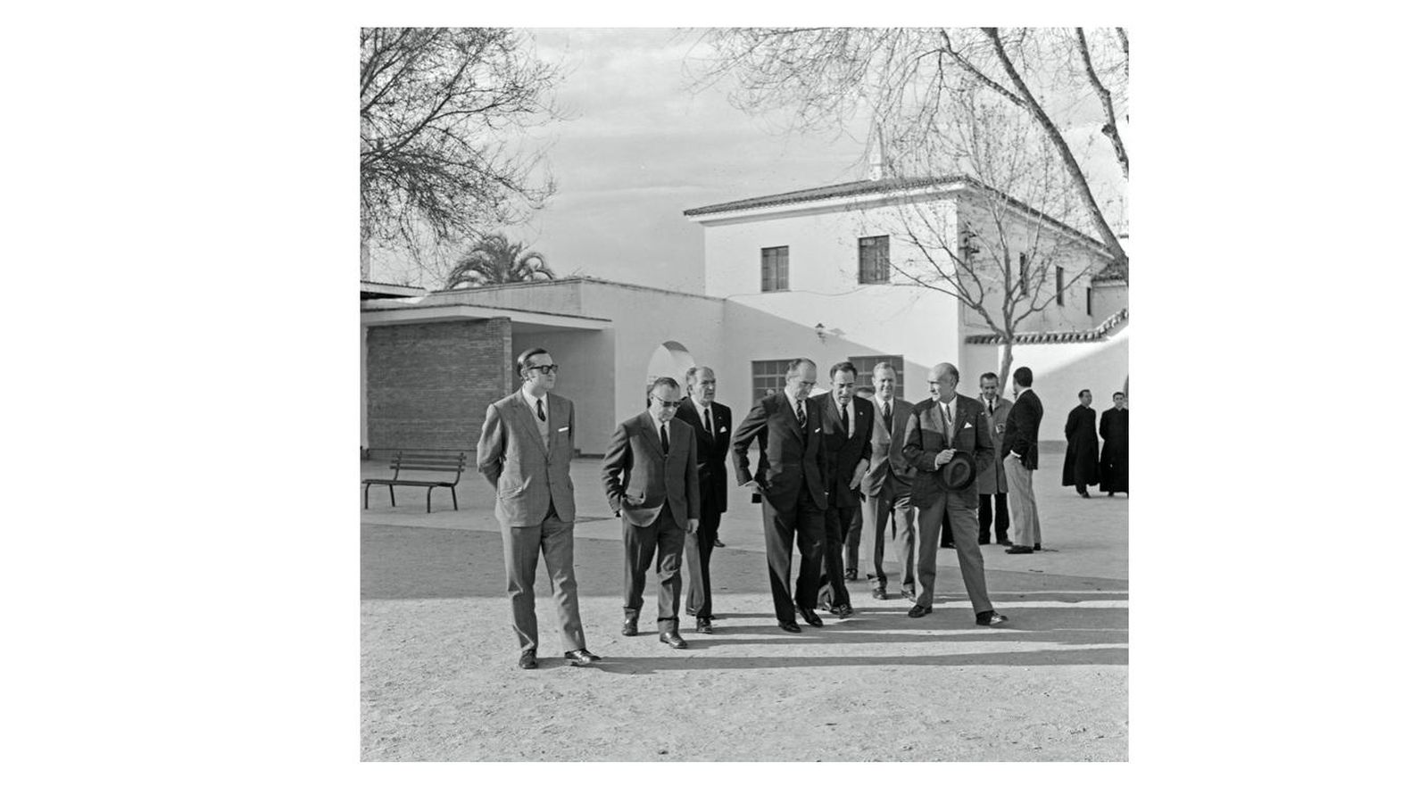 El ministro recorre el Hogar Virgen de los Reyes