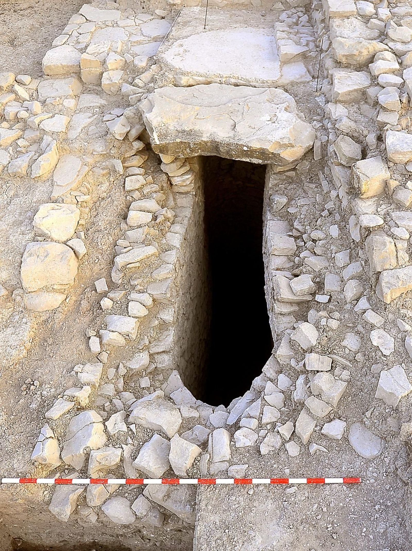 Detalle de la cisterna 'a bagnerola' recuperada.