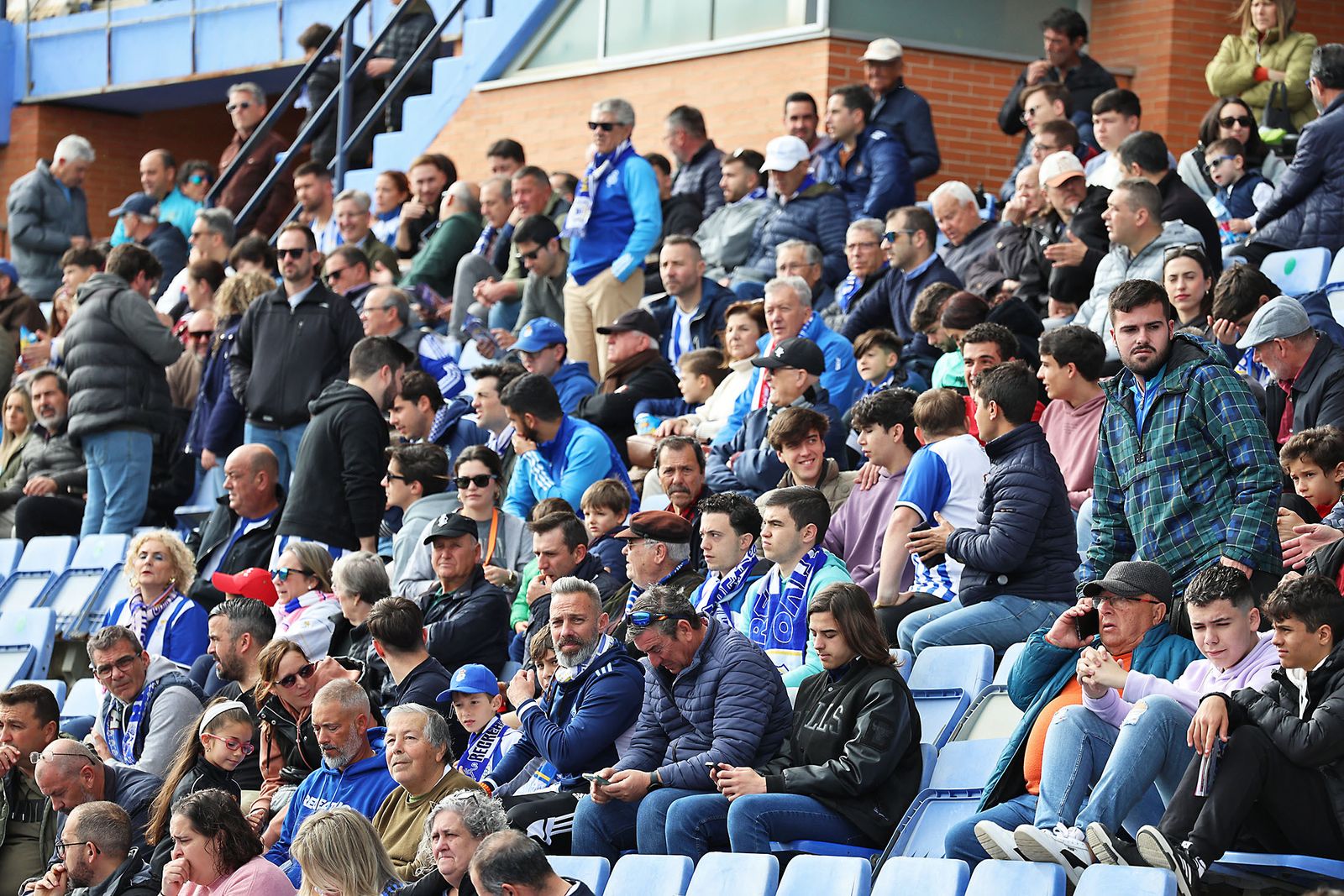 Ambiente en las gradas del Recreativo de Huelva vs AD Ceuta FC