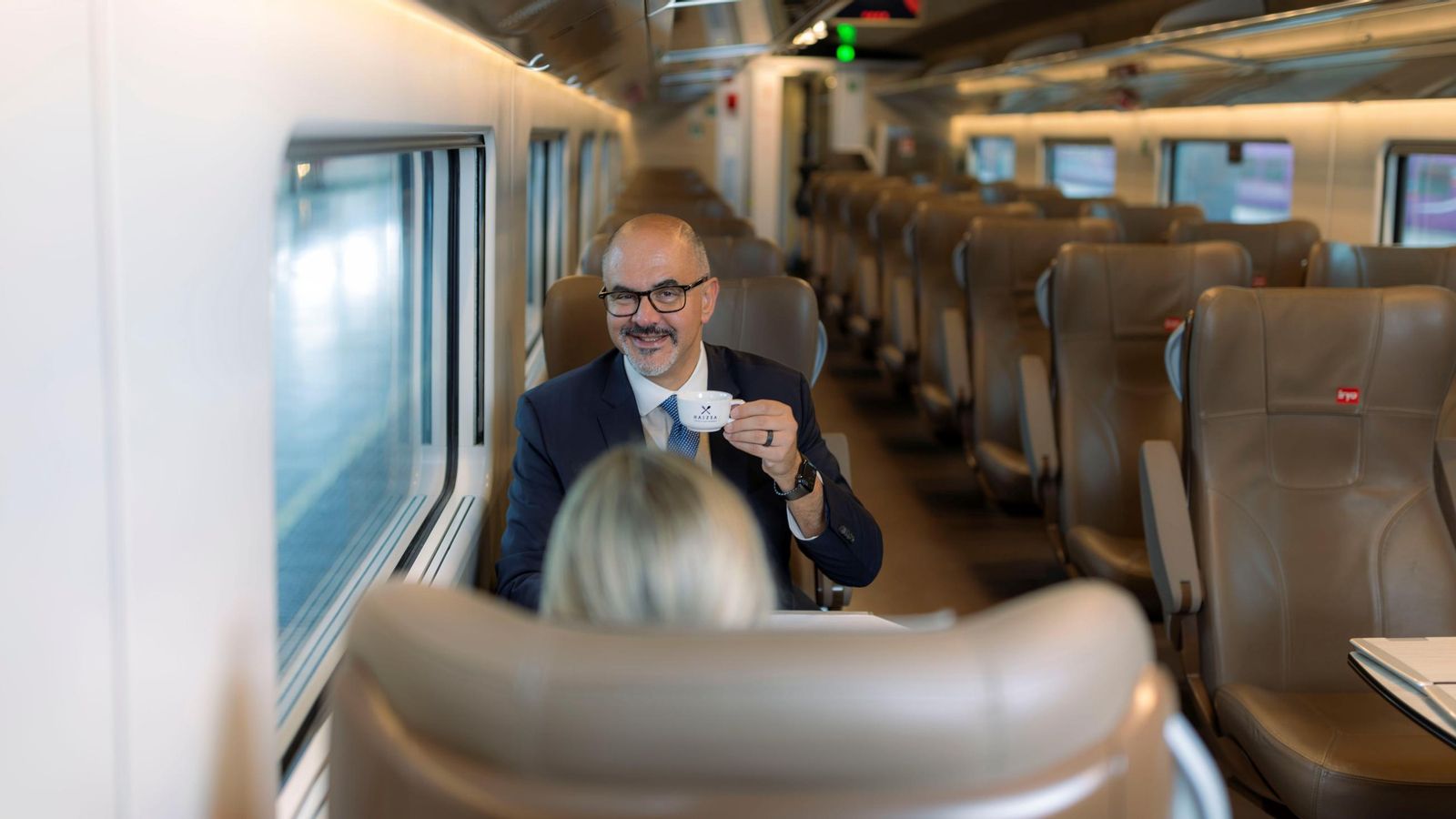 Fabio Favara, en el interior de uno de los Frecciarossa de Iryo.