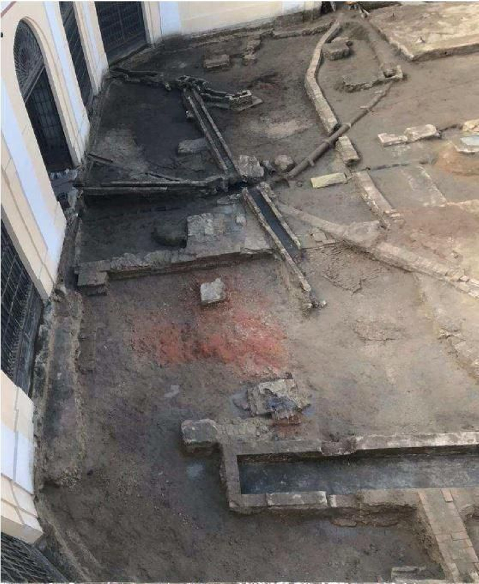 Restos de estructuras domésticas y fabriles encontrados durante las trabajos arqueológicos.