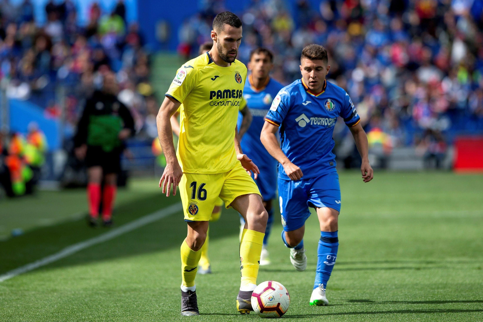 Pedraza, en un partido con el Villarreal.