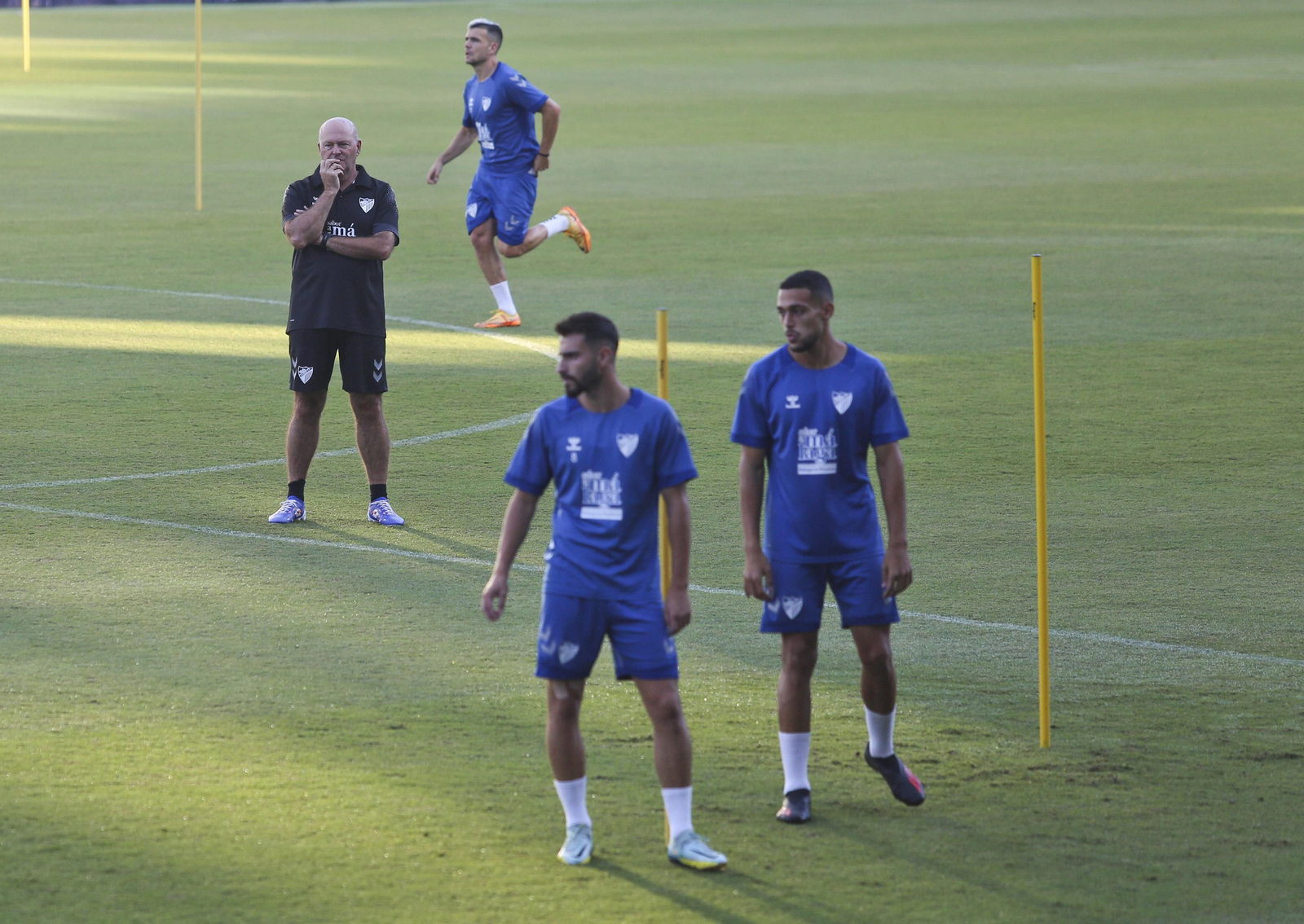 Galería de fotos: Lumor sigue como uno más en una sesión complicada para el Málaga CF Galería de fotos: Lumor sigue como uno más en una sesión complicada para el Málaga CF
