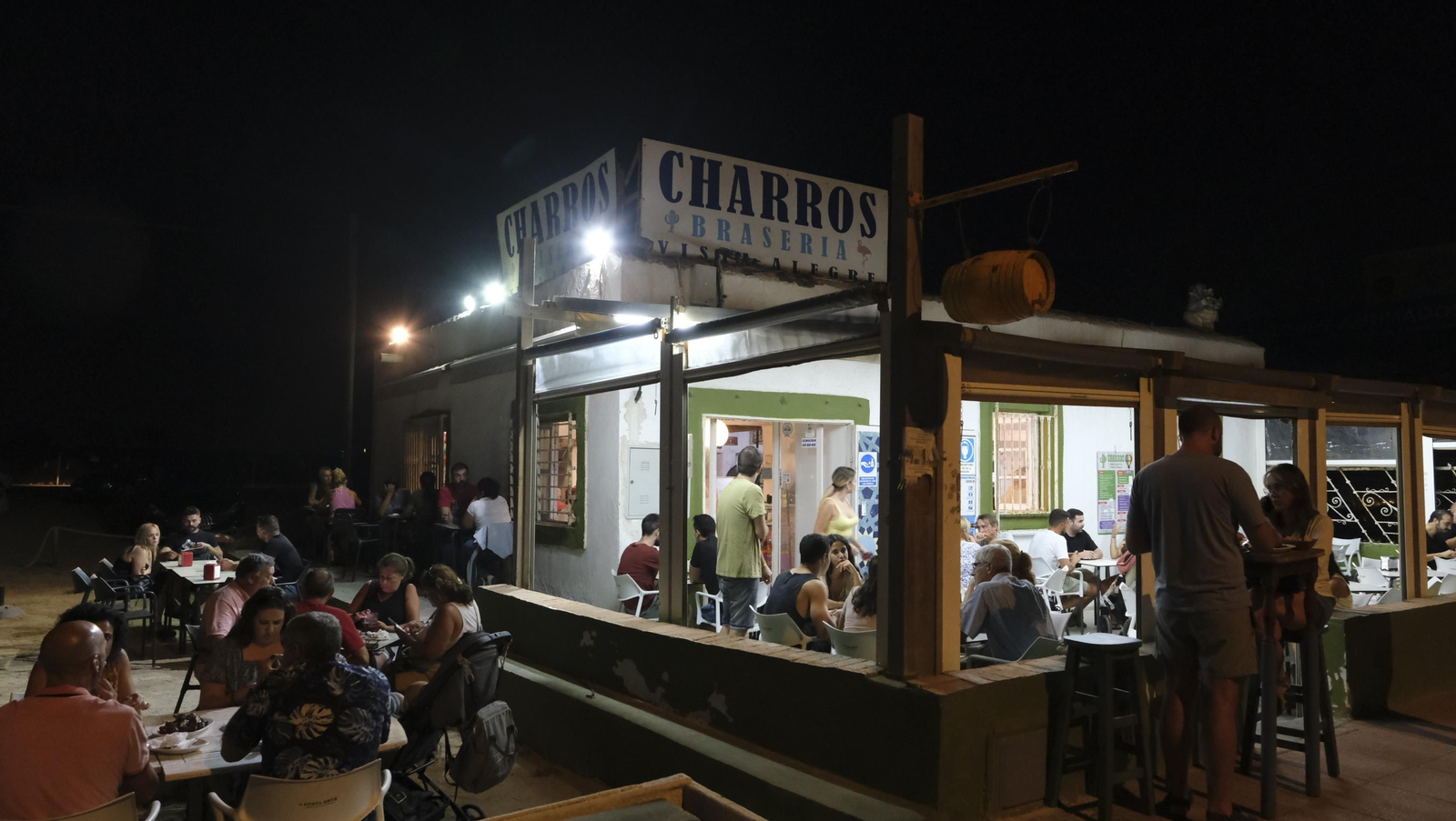 Últimas veladas de la Brasería el Charros de Almería, en imágenes