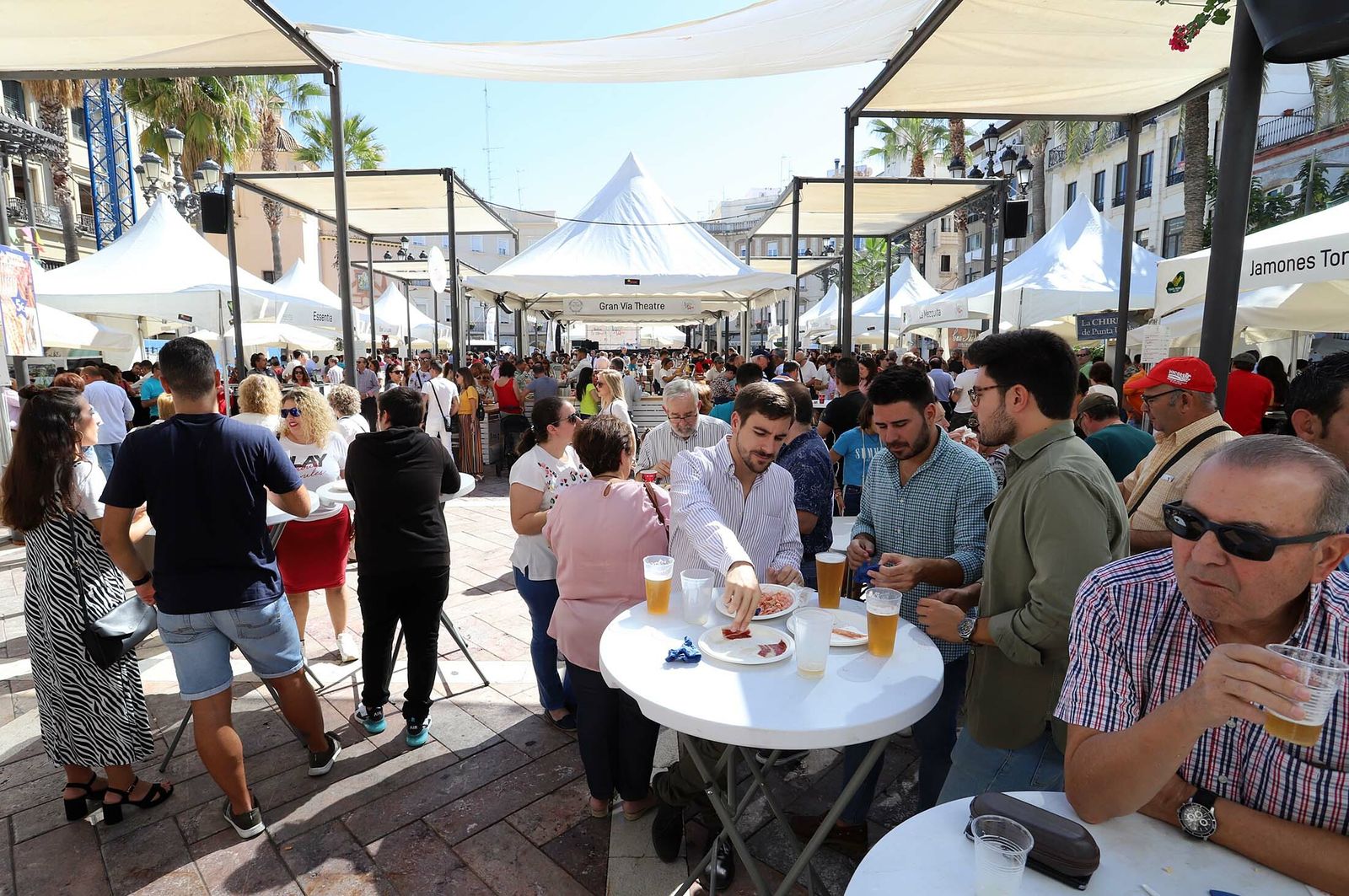 Imágenes de la Feria de la Tapa. Casa Idolina gana el concurso a la mejor tapa