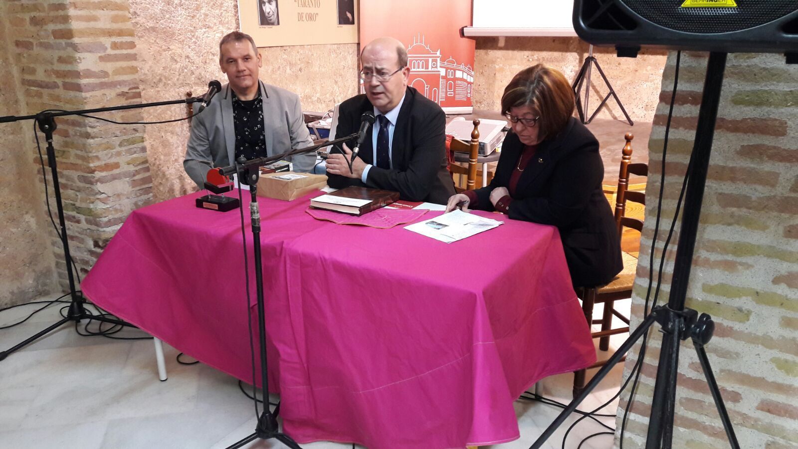 Cantos Torres, Juan Aguilera y Manolo Martínez.