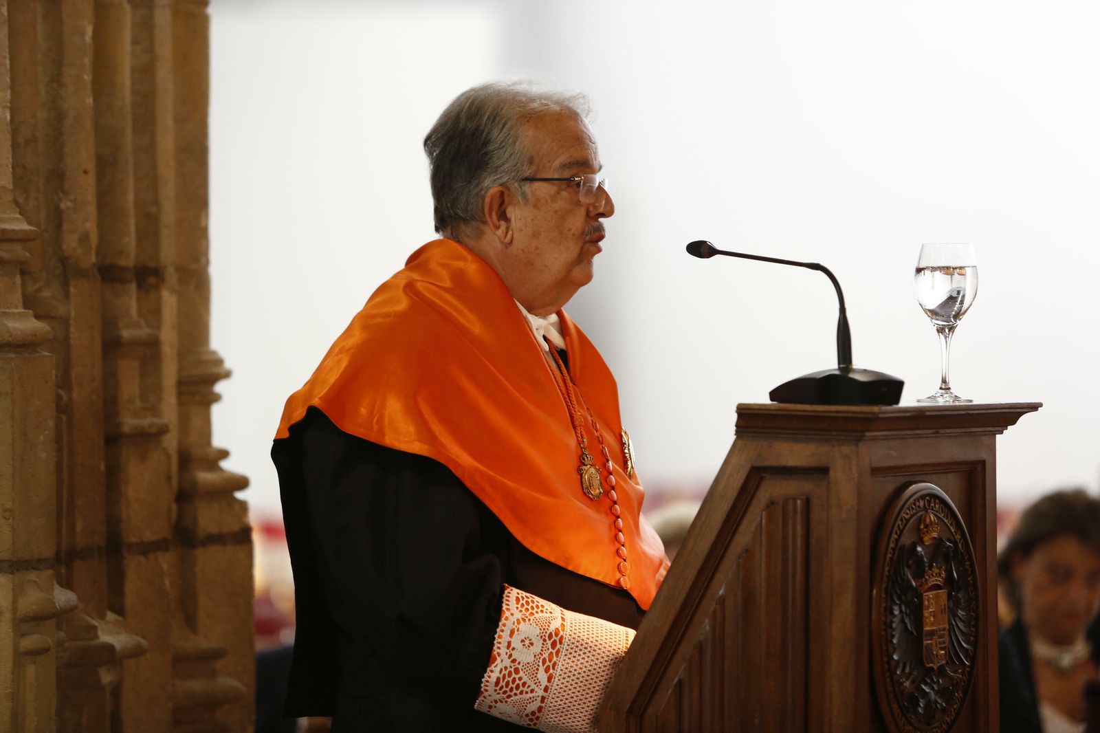 Cuadrado-Roura y Daniel Gile, honoris causa por la UGR