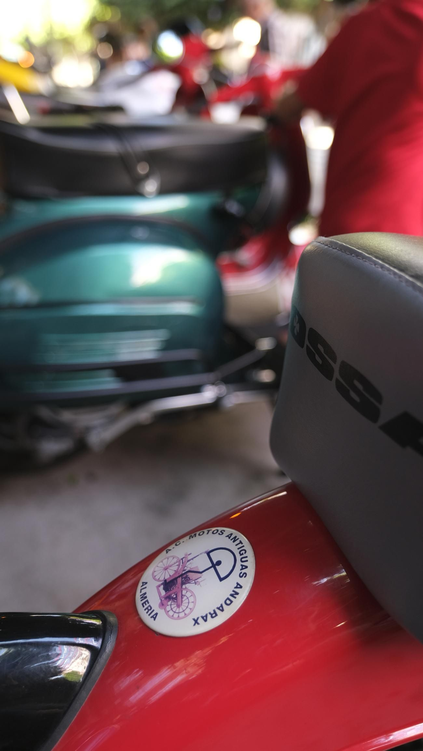 Exposición de Motos Antiguas de la Feria de Almería, en imágenes