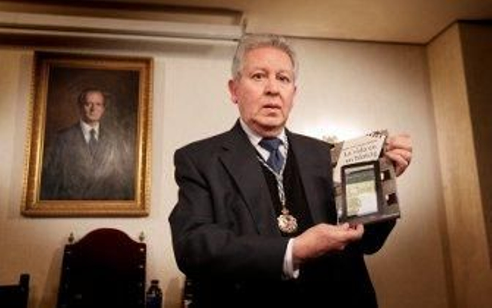 "Habría que ser Julio Verne para ver el futuro del periodismo"