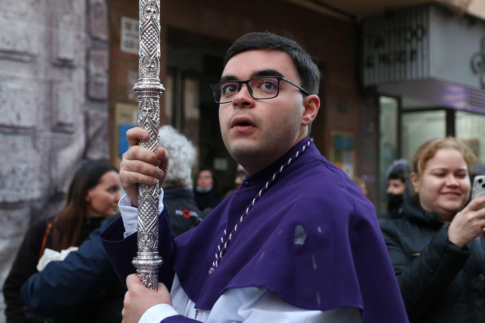 La procesión de las Angustias de Almería, en imágenes