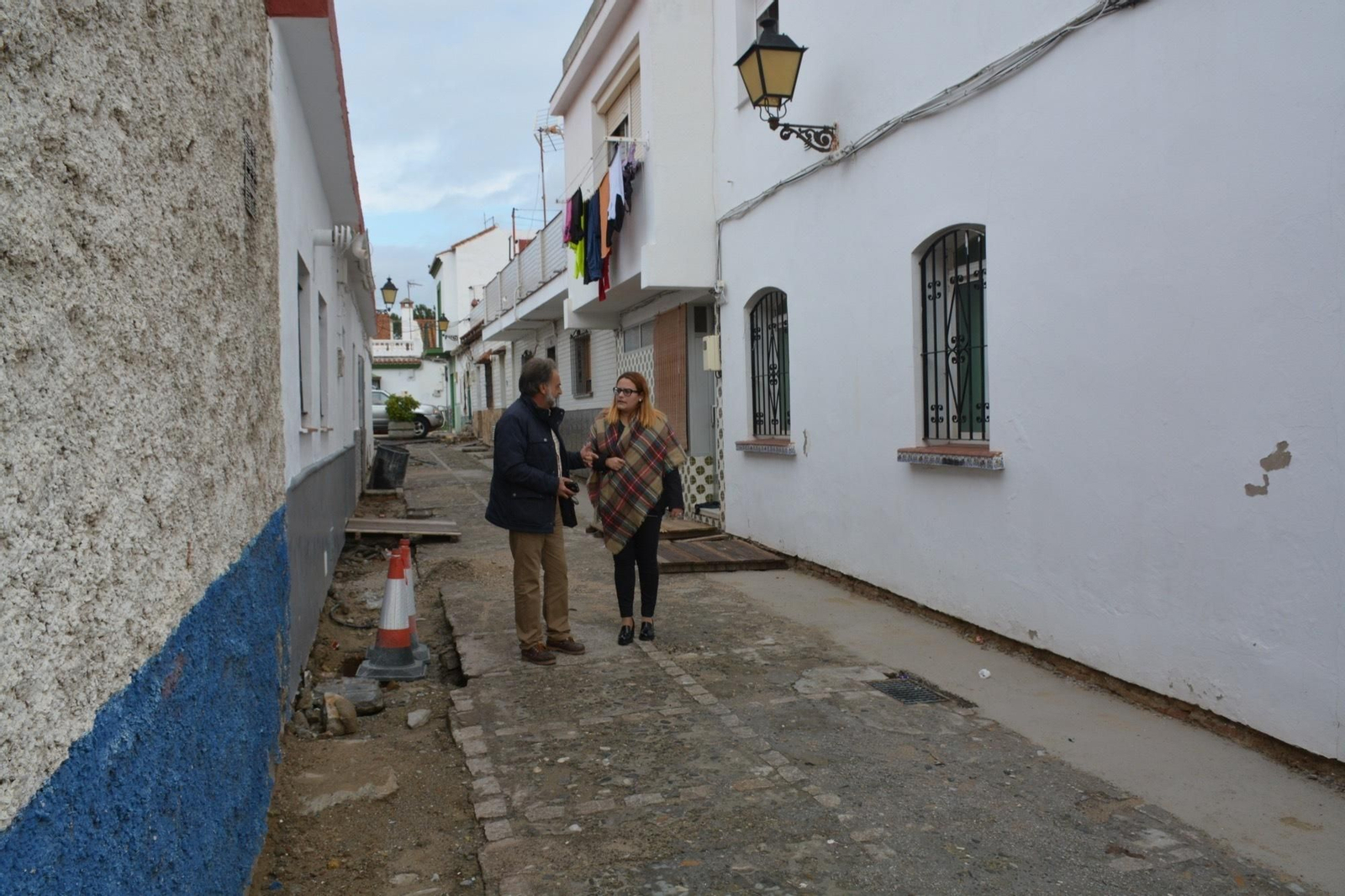 José Antonio Rojas y Mónica Córdoba, en la calle Numancia.