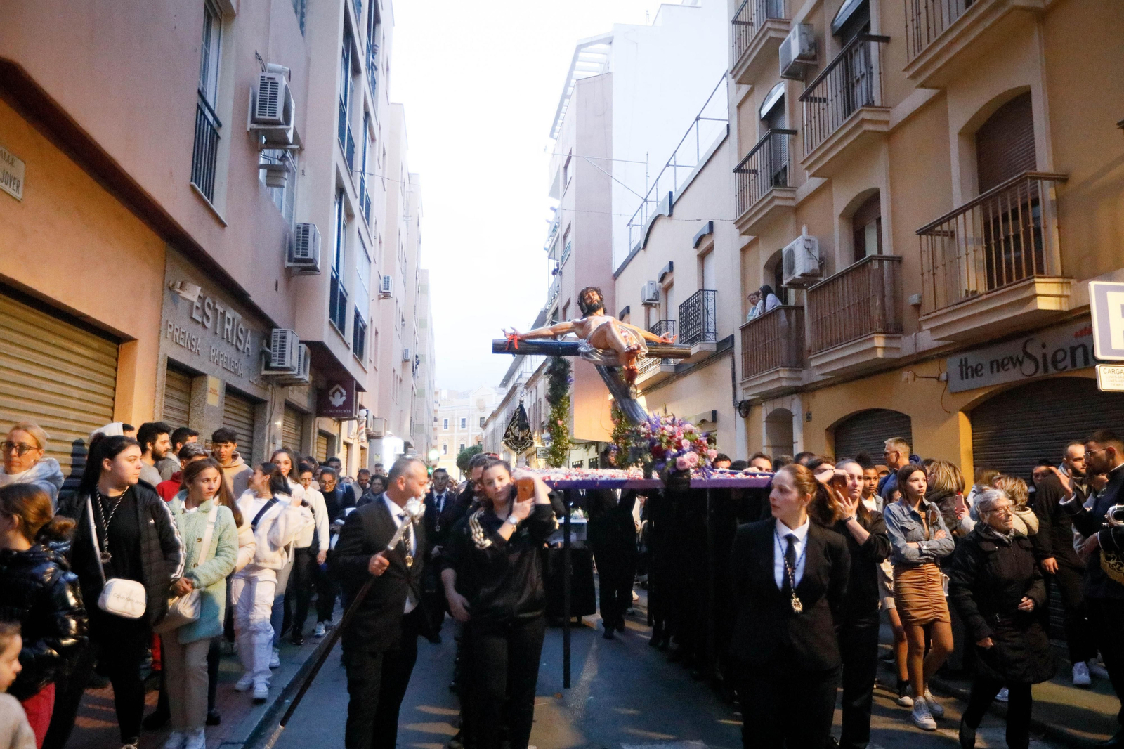 La procesión del Calvario, en imágenes