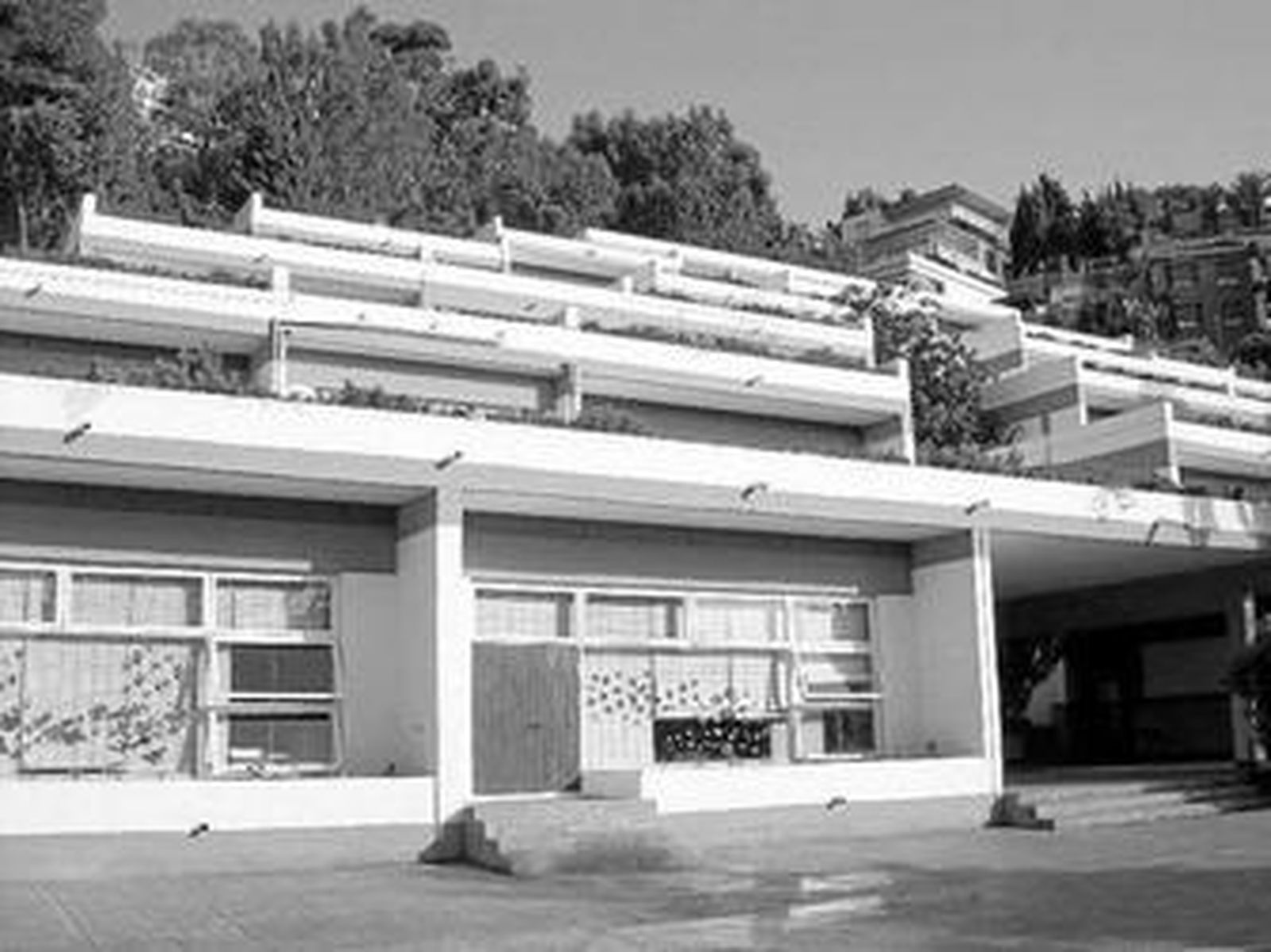 Fachada del colegio Academia Santa Teresa, conocido como Teresianas.