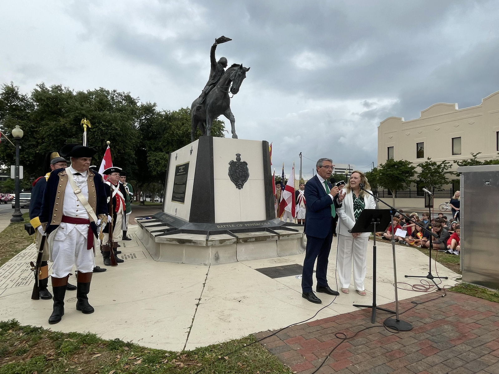 Salado en Pensacola en los actos en homenaje a Bernardo de Gálvez.