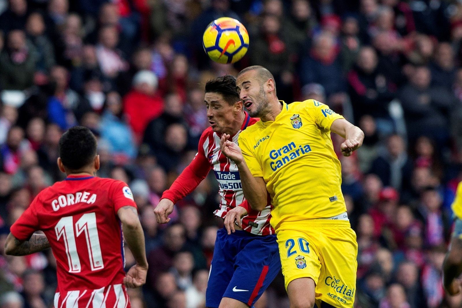 Alejandro Gálvez viste la camiseta de Las Palmas en un partido ante el Atlético de Madrid.