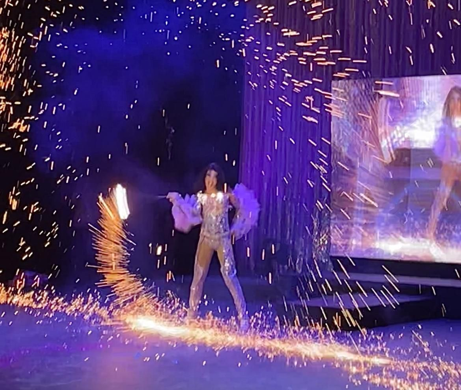 Las mejores imágenes de la II Gala Drag 'The Queen Deluxe, la lucha por la corona'