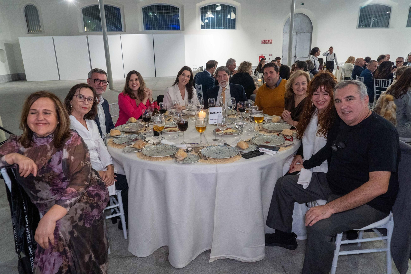 Imágenes de los invitados a la gala de los  37 premios Onubenses del Año