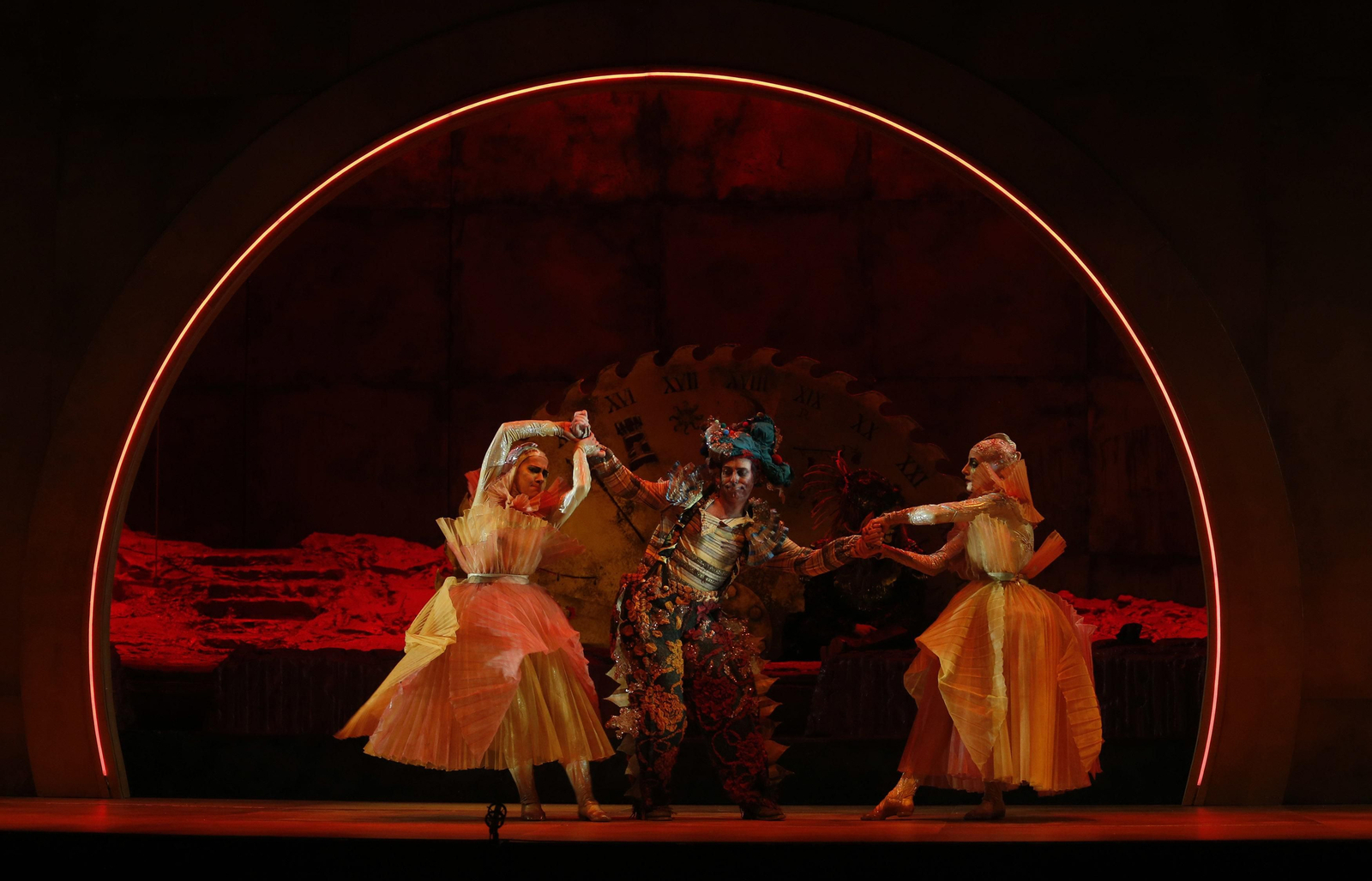 Las imágenes de la ópera 'El emperador de la Atlántida'