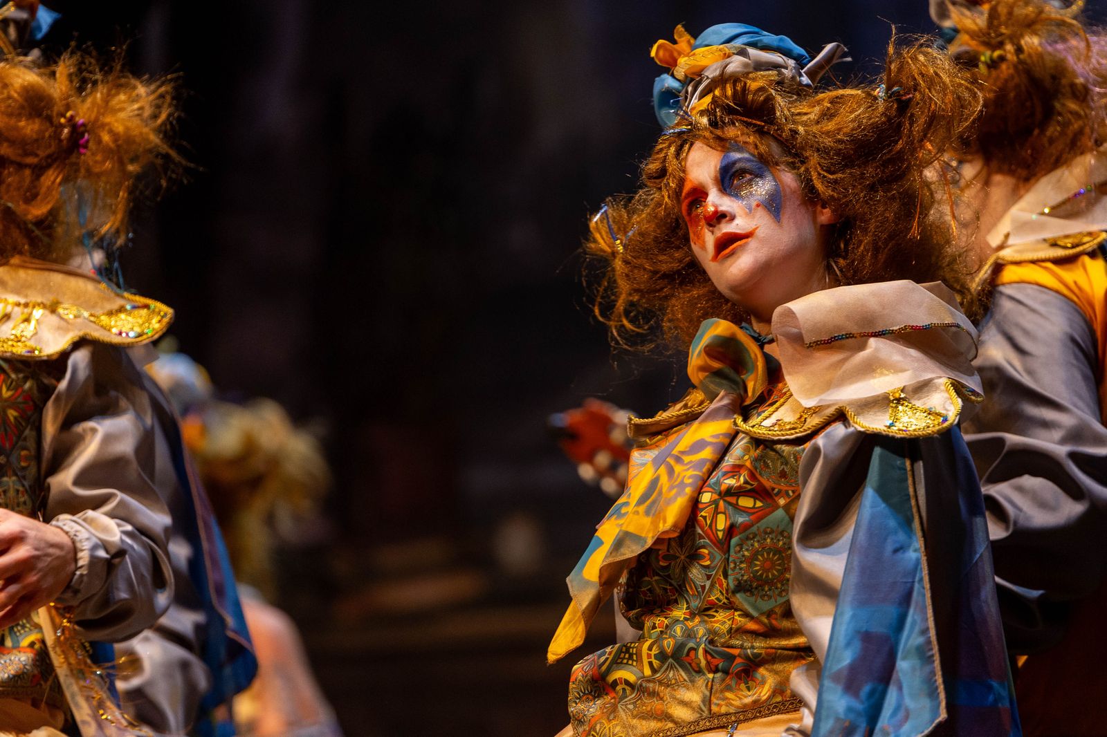 Imágenes de la actuación de la comparsa  de  Dos Hermanas "Feberillo el loco" en el Carnaval Colombino