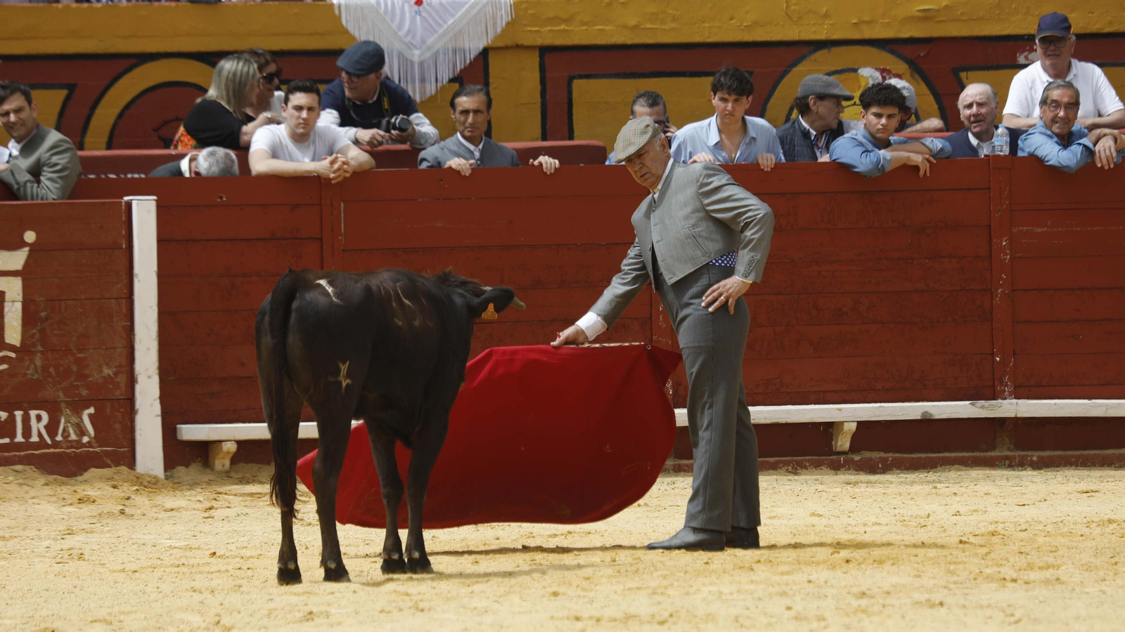 La clase magistral de tauromaquia organizada por Miguelete, en imágenes