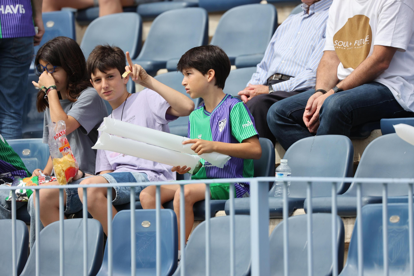 Búscate en el Málaga CF - Mérida en las gradas de La Rosaleda