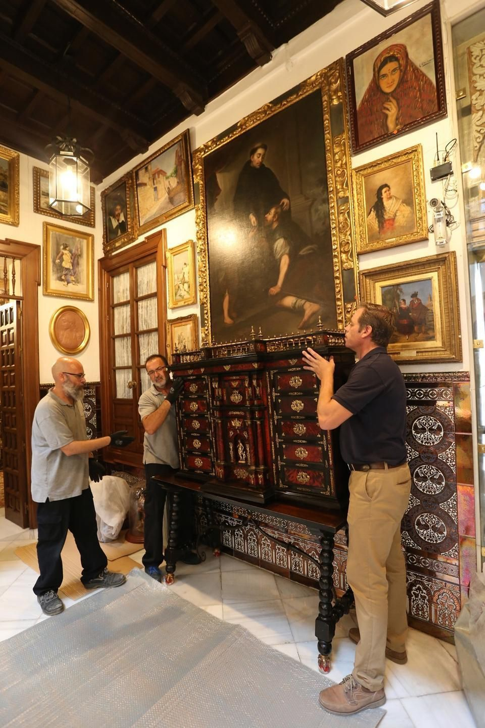 Traslado de la colección Bellver a la Casa Fabiola