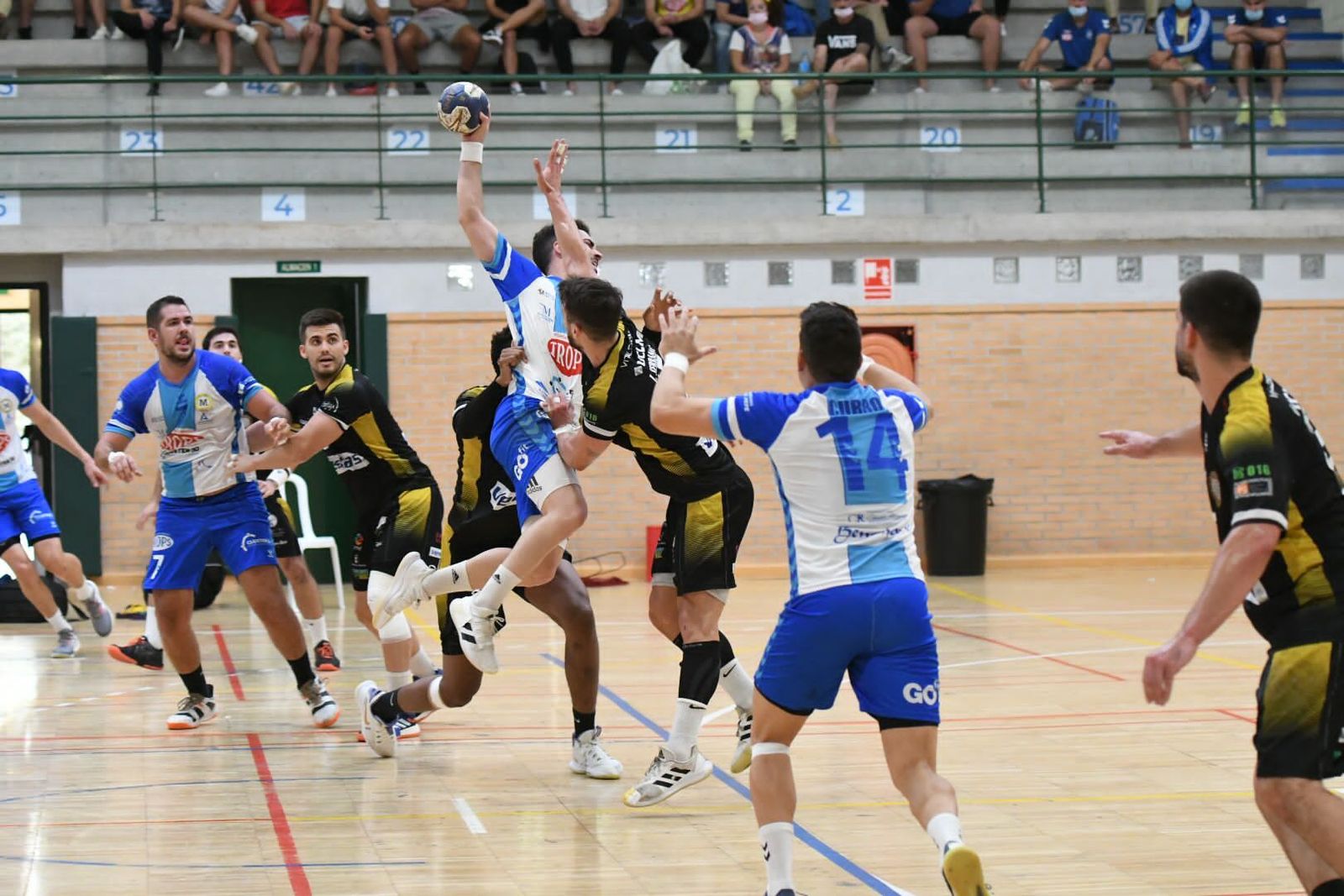 Consuegra, entre dos contrarios.