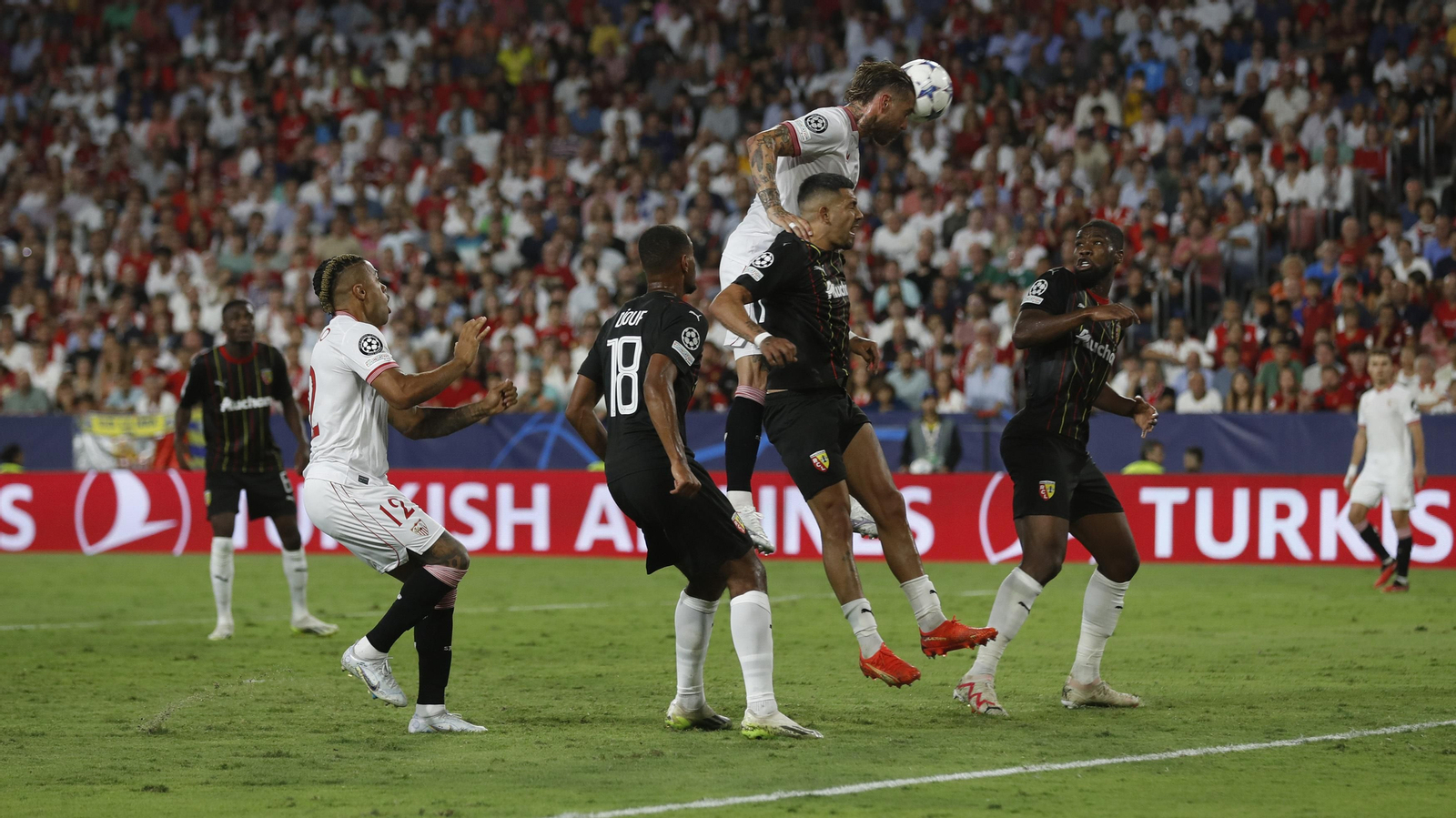 Las fotos del Sevilla-Lens de Champions