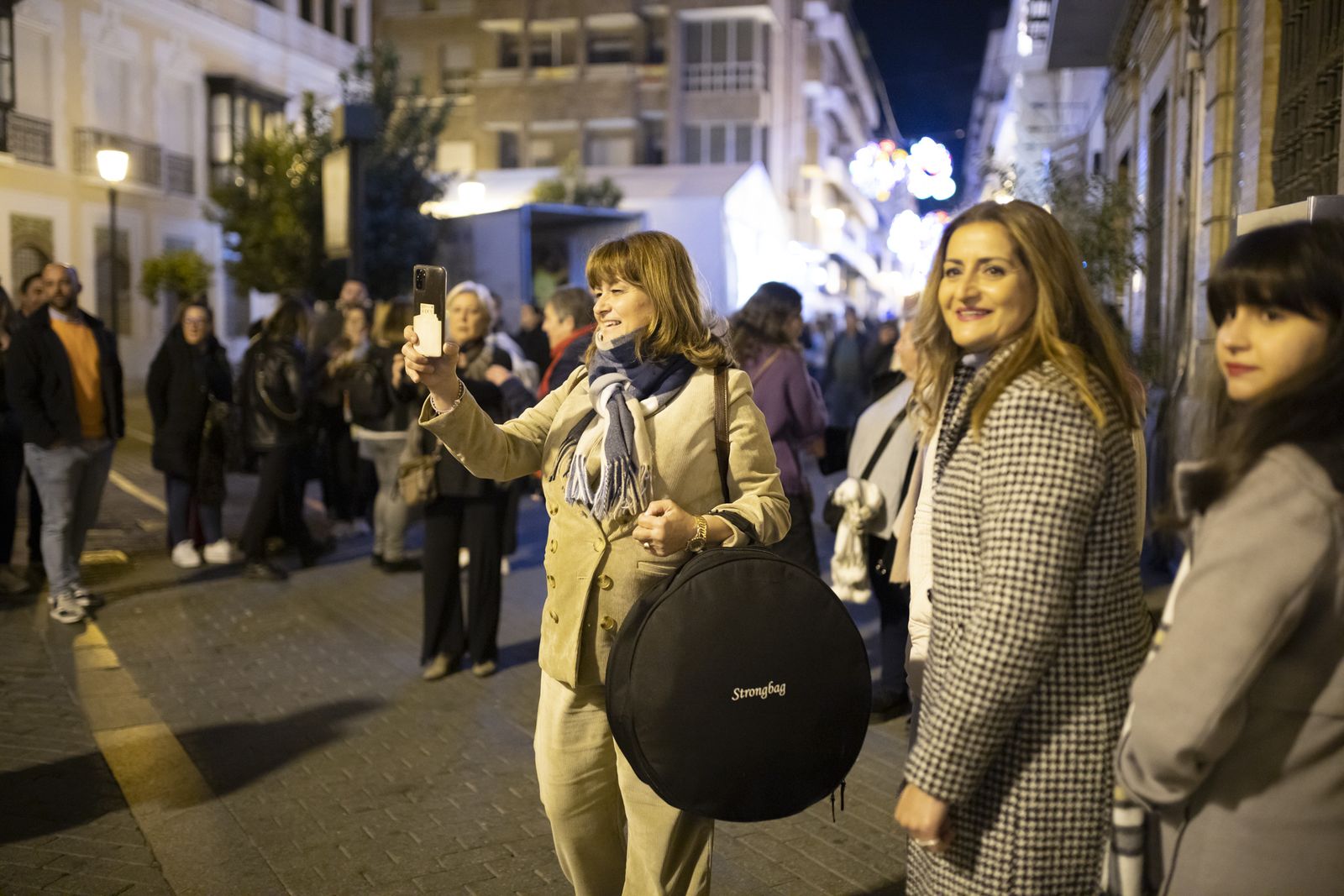 Ambiente del primer día de semifinal del Carnaval Colombino