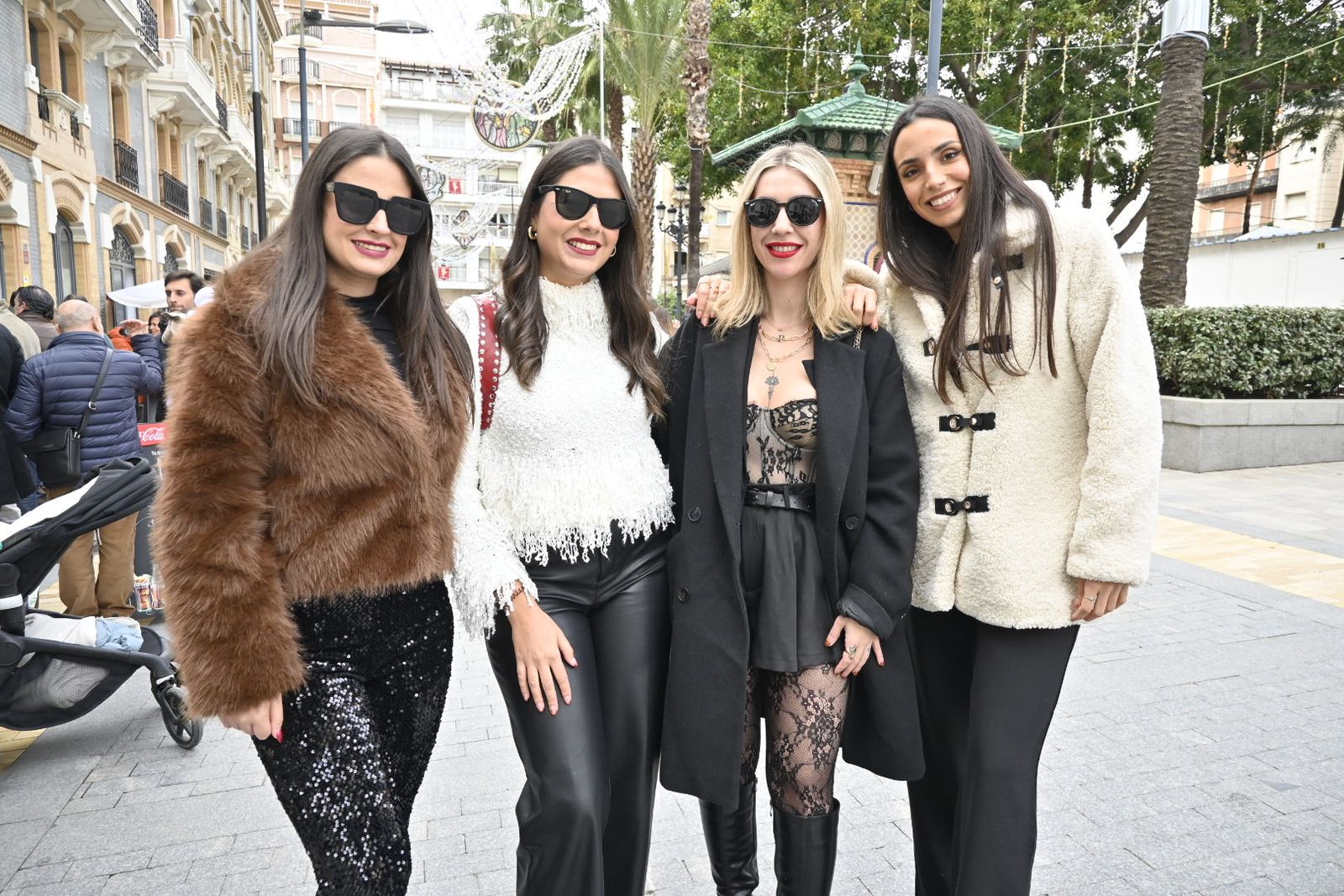 Búscate en las mejores fotografías del tardeo de este 31 de diciembre en Huelva