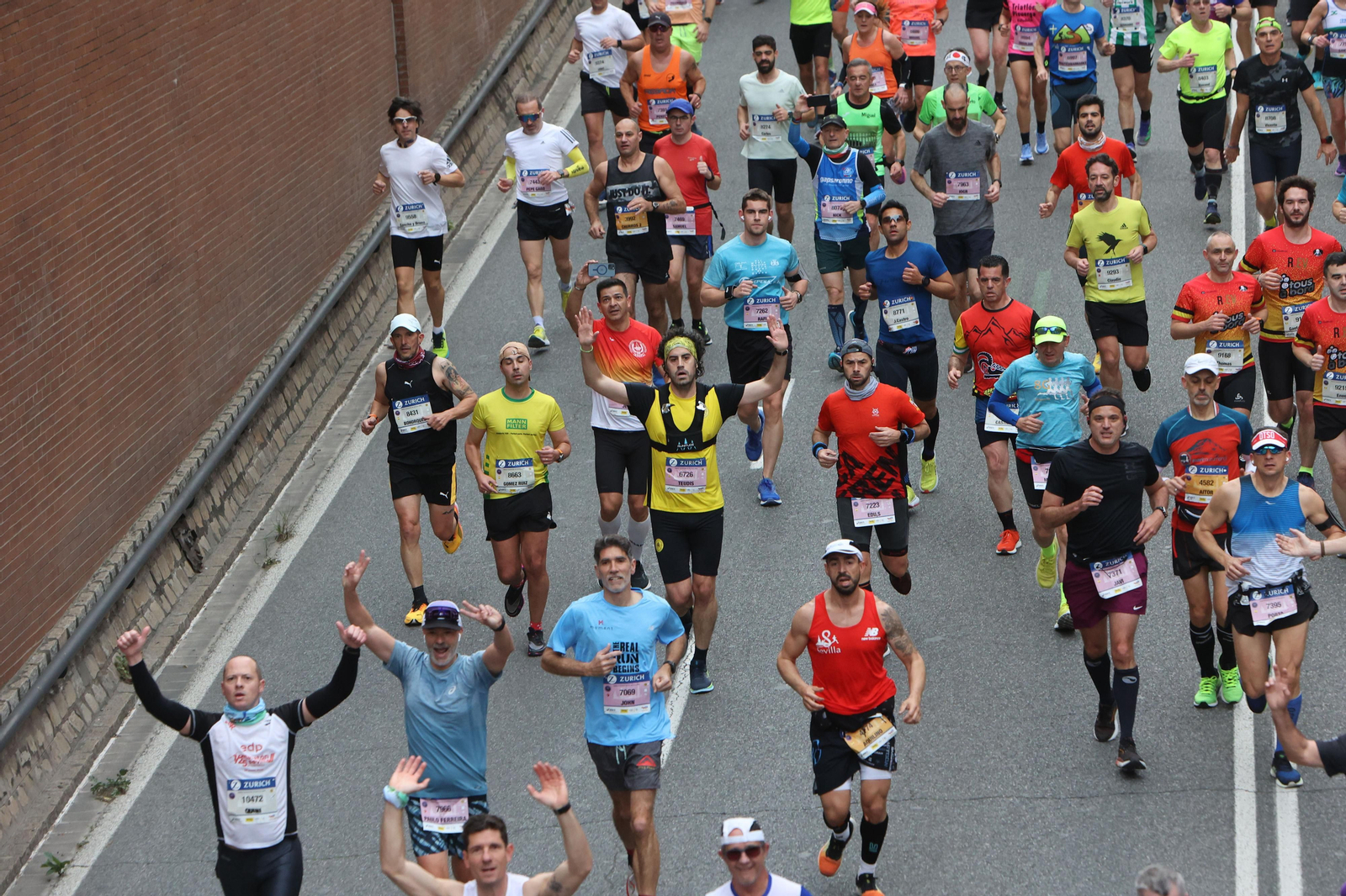 Búscate en la maratón de Sevilla 07