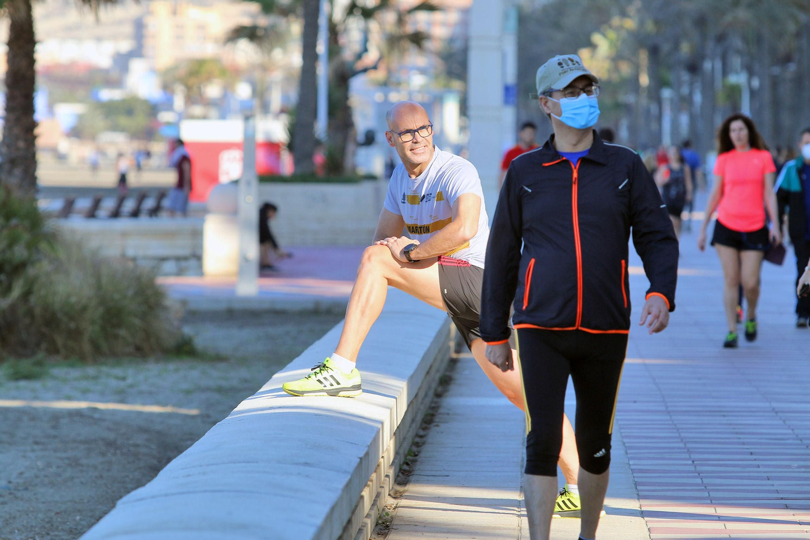 Las imágenes de la afluencia masiva de deportistas al paseo marítimo