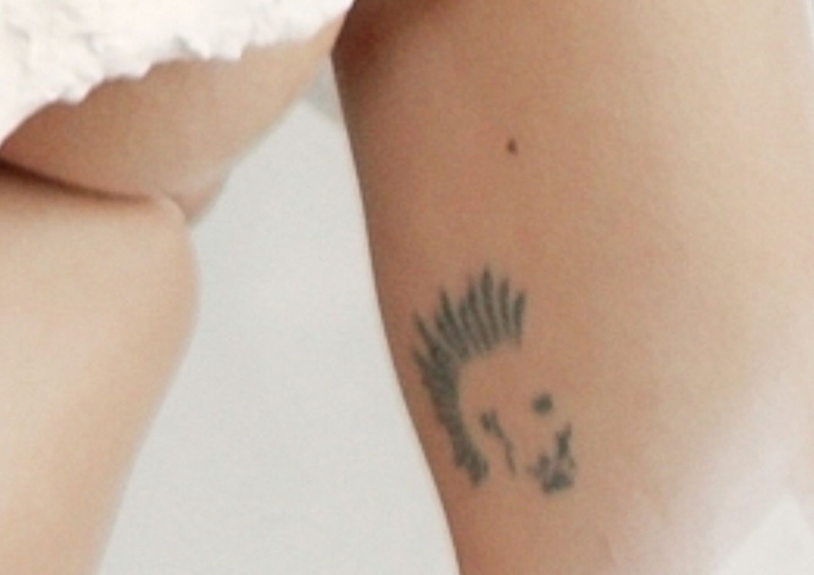 El detalle íntimo que aparece en el desnudo de Cristina Pedroche con su modelo de Nochevieja