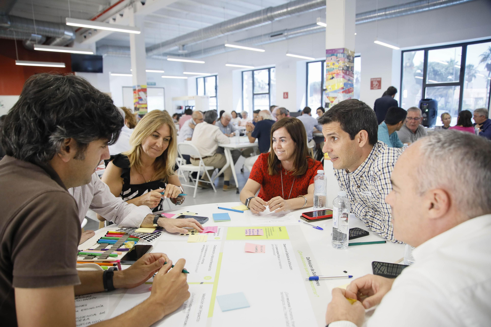 LAB de Innovación Abierta ‘Almería Residuo Cero: la economía circular para transformar la ciudad’, en imágenes