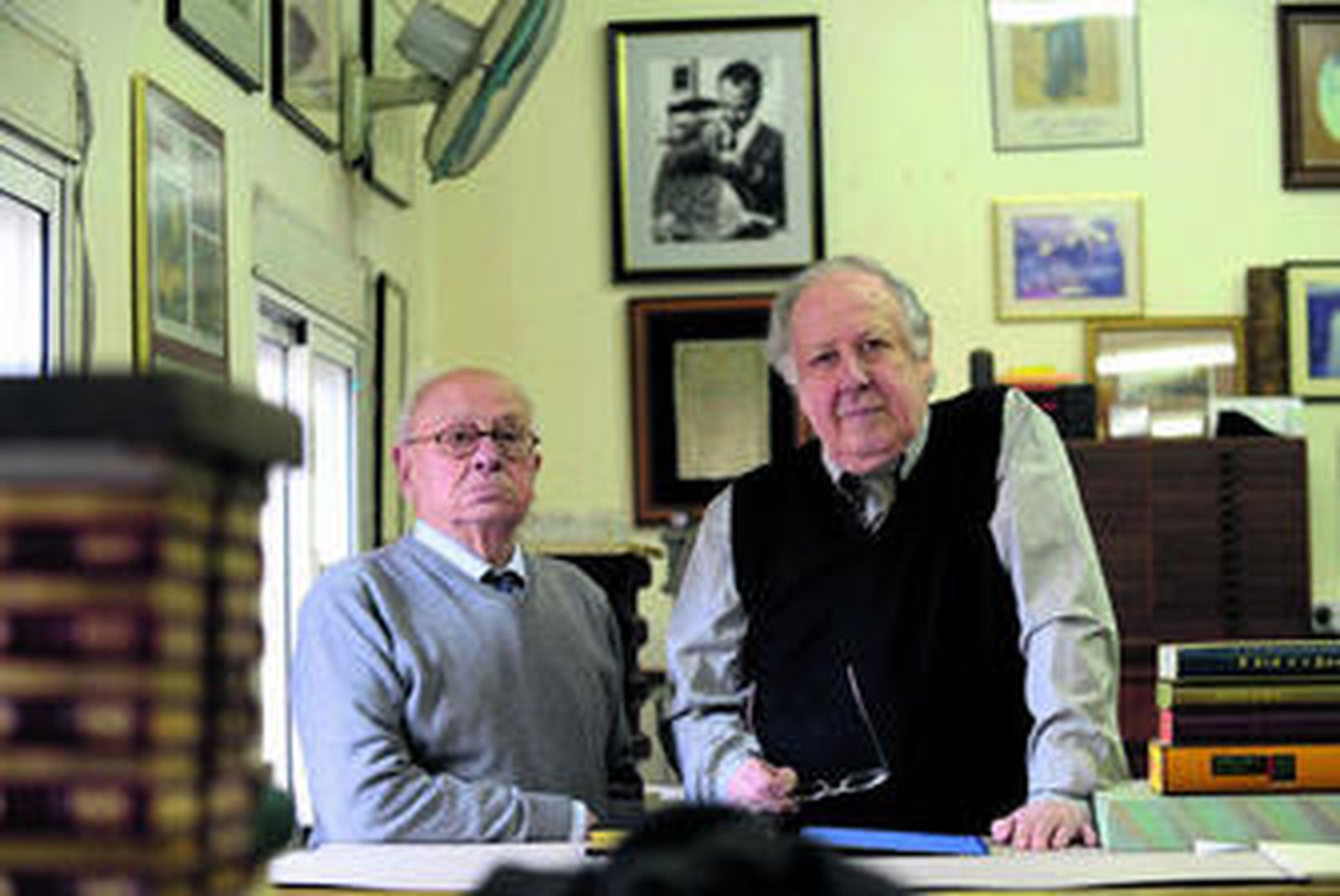 "Encuadernamos un códice del siglo X... qué respeto"