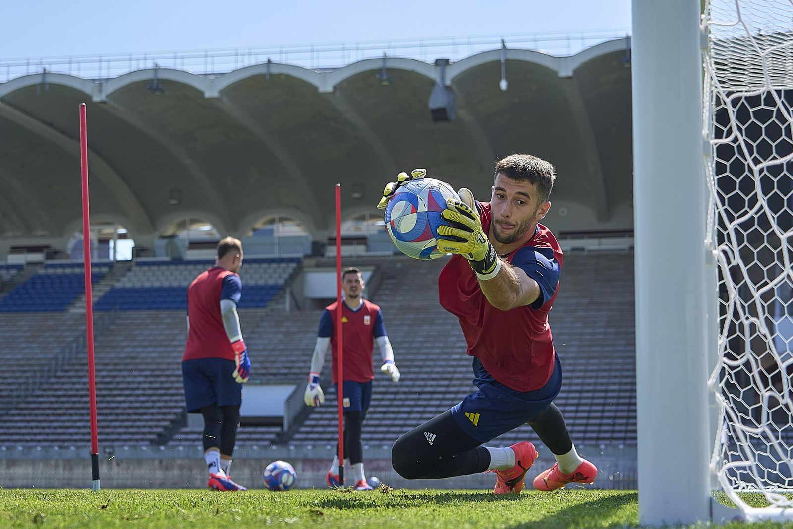 Entrenamiento de la selección española de fútbol en Burdeos.