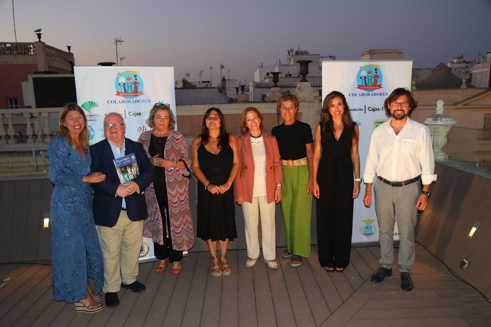 Un momento del acto de presentación de la revista de los Reyes Magos.