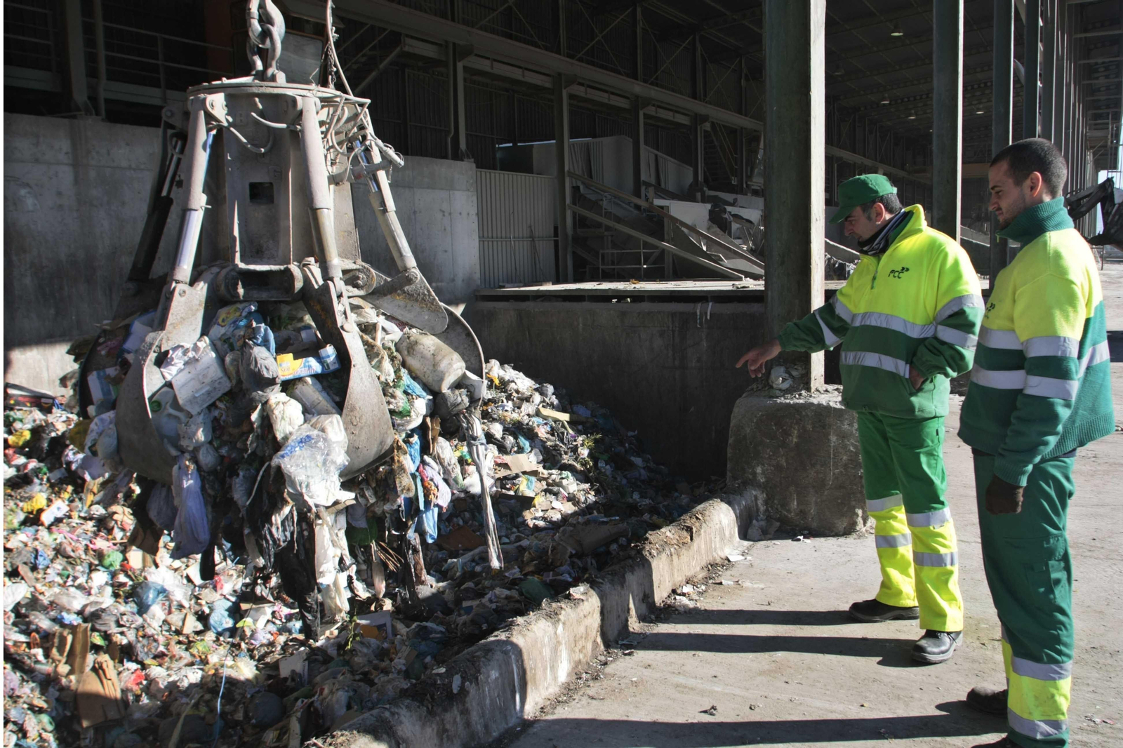 Una de las zonas de la Planta de Reciclaje ubicada en Alhendín.