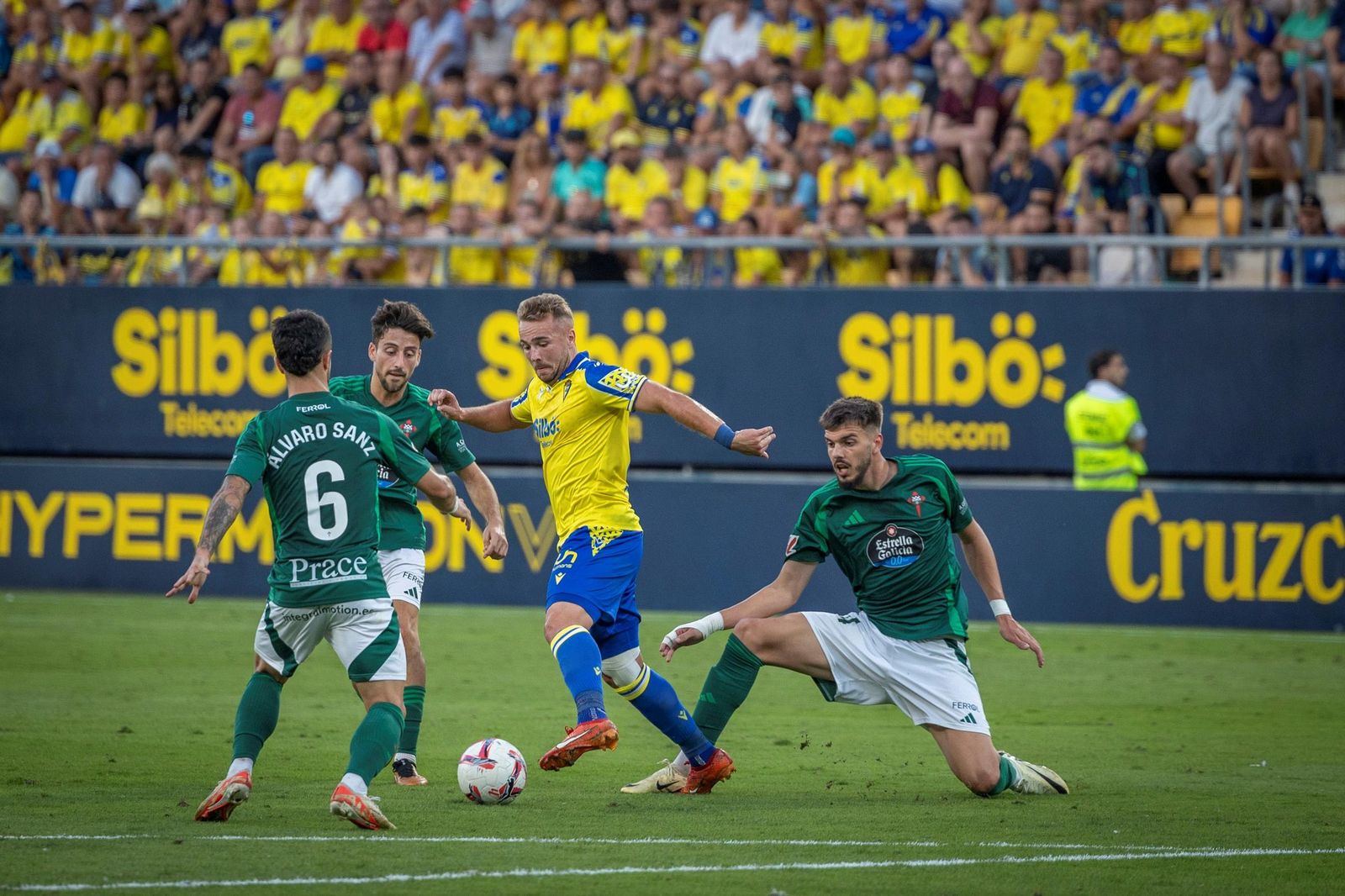 Partido Cádiz-Racing de Ferrol de la primera vuelta.