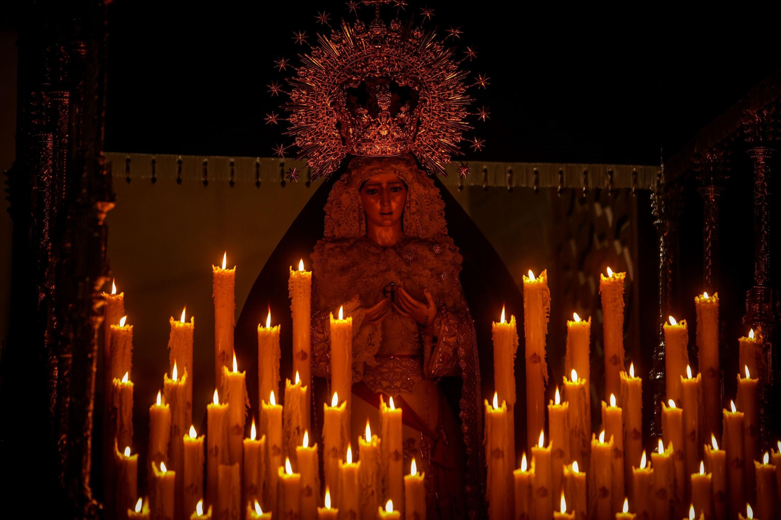 Madrugada del Viernes Santo en Jerez: imágenes de la Noche de Jesús