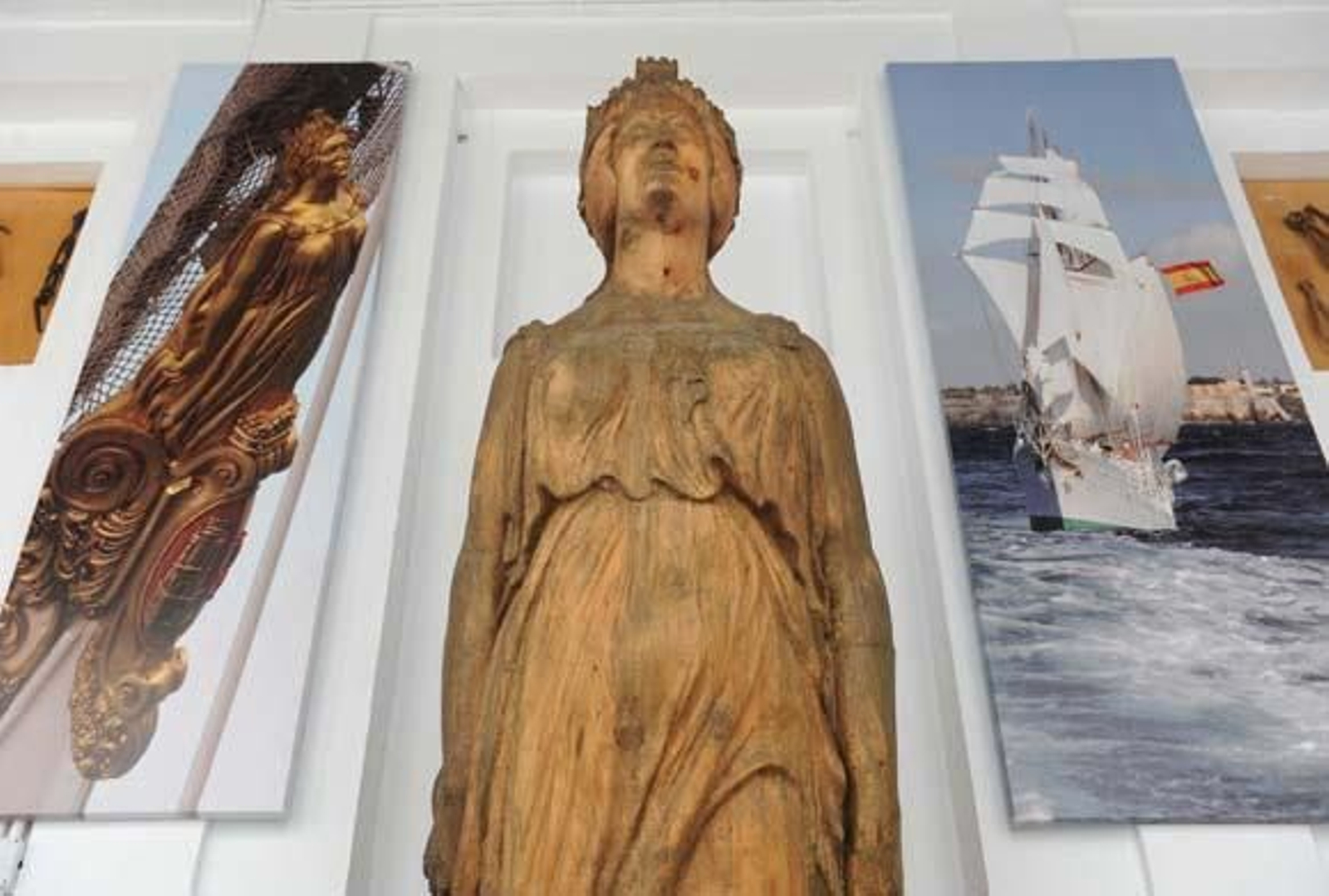 Tras un periodo de restauración, la Armada presentó el primer mascarón de proa que lució el buque escuela entre 1927 y 1936

Foto: Elias Pimentel