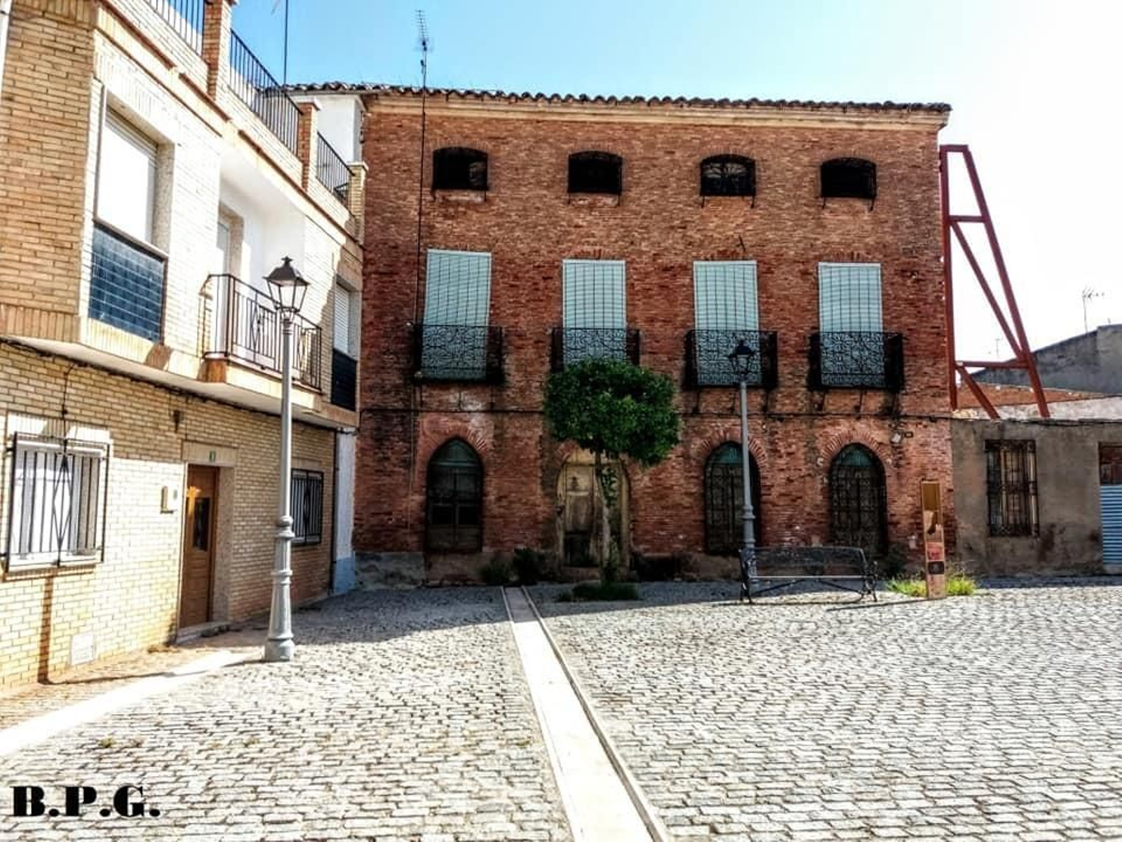 Preocupación en Arquillos por el estado de la Casa Neogótica: en la lista roja de Hispania Nostra