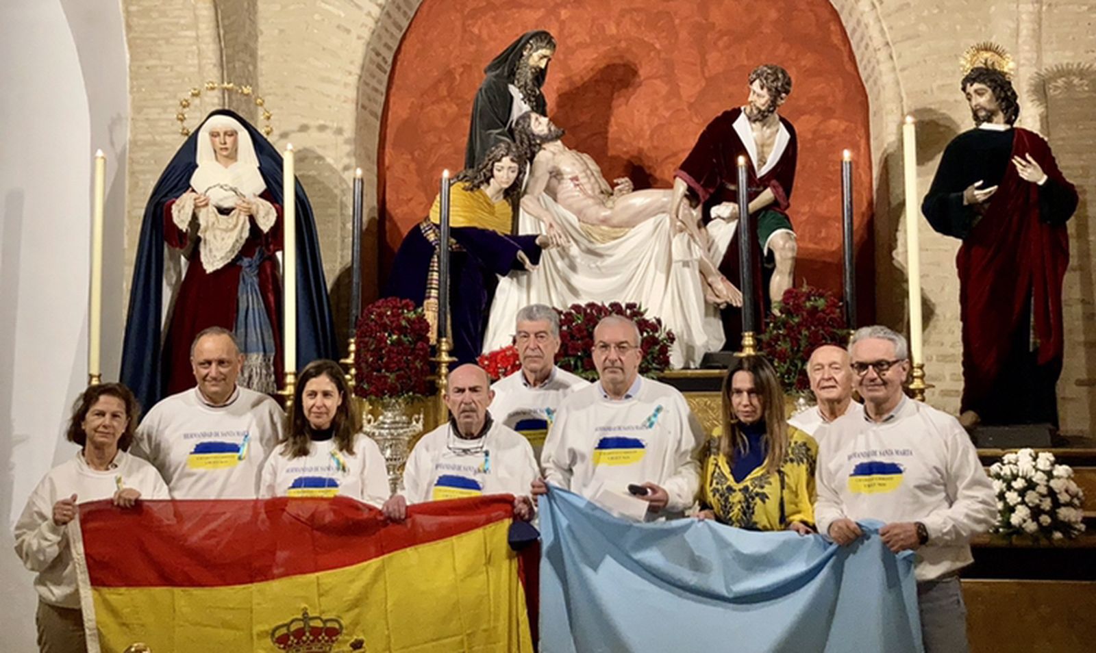 Los hermanos de Santa Marta antes de la salida hacia la frontera con Ucrania