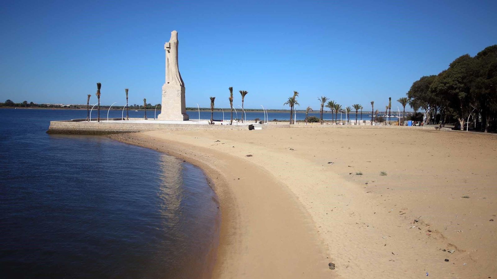Playa Punta del Sebo (Huelva) -No apta para el baño- Playa Punta del Sebo (Huelva) -No apta para el baño-