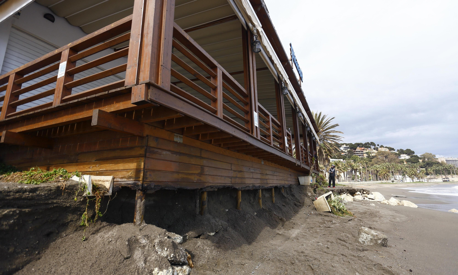 Las fotos de los efectos del temporal en las playas y paseos marítimos de Málaga