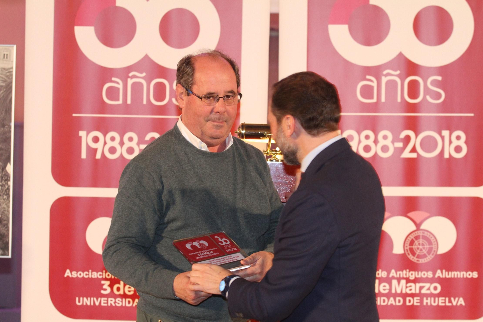 Imágenes de la entrega de premios de la asociación de antiguos alumnos 3 de Marzo en La Merced