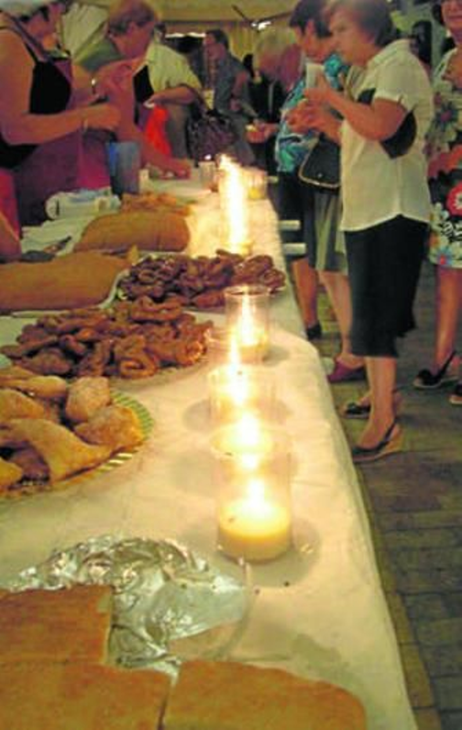 Las velas, protagonistas de esta actividad nocturna.