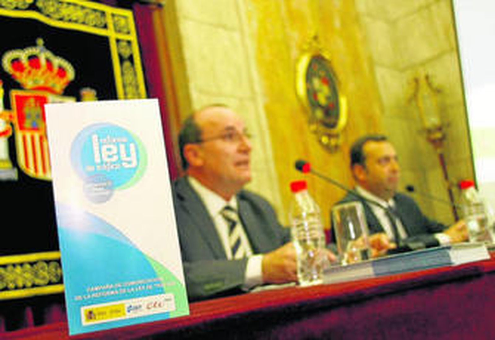 Andrés Heras y José María Méndez presentan la reforma de la Ley de Seguridad Vial.