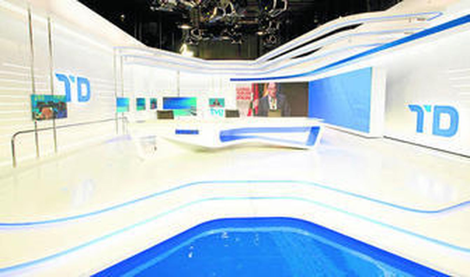 El plató de informativos de TVE que se estrena en la edición nocturna de hoy martes.