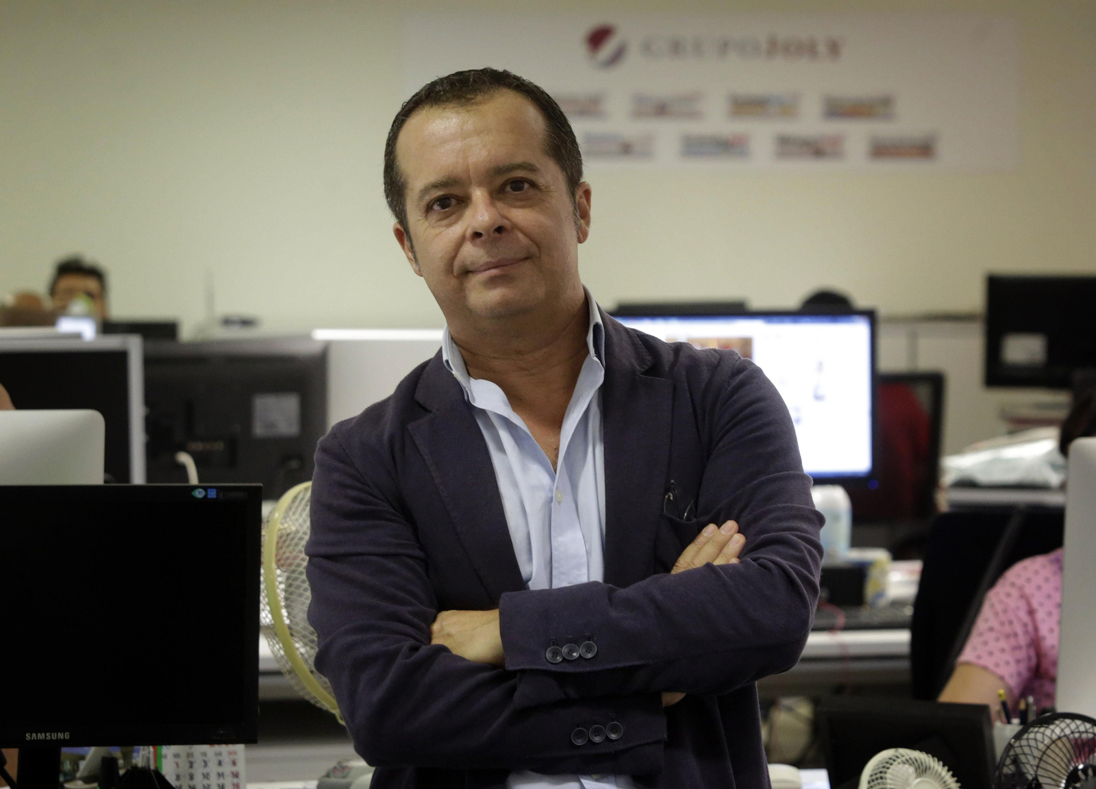 Juan Manuel Marqués Perales presenta su libro en la APC de Cádiz.